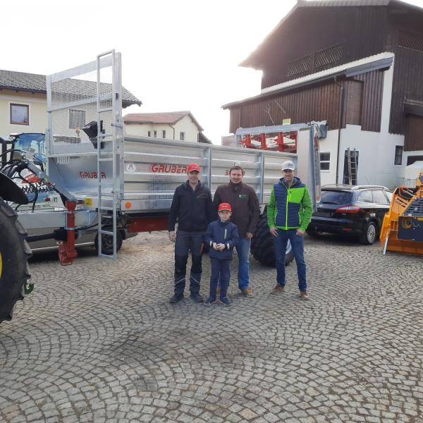 Öller Peter und Lechner Franz; Miststreuer Gruber SM 850